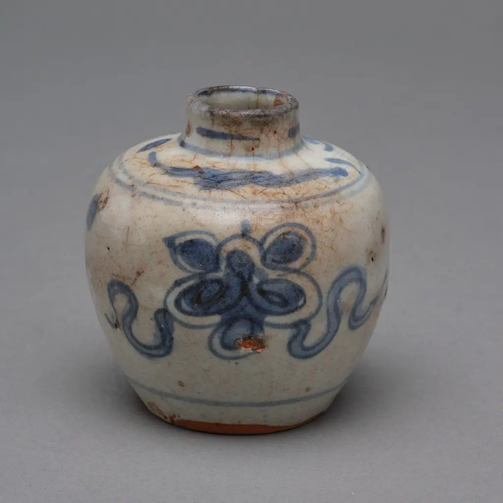 Sto Zhangzhou porcelain jarlet, 17thC Image 1++